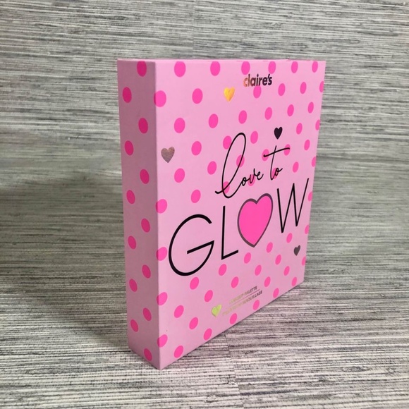 Claires Girls makeup palette Love to Glow 50 Piece Makeup Set - Picture 6 of 10